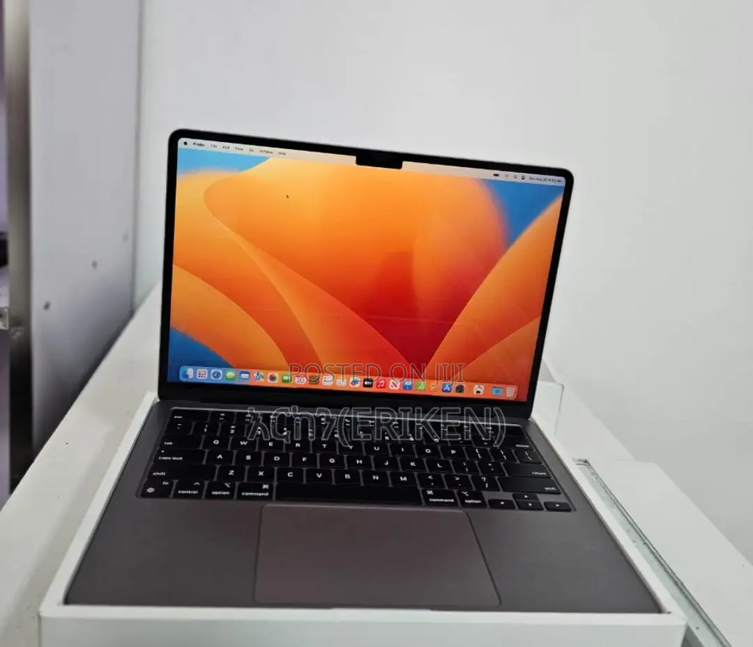 New Laptop Apple MacBook Air 2023 M2 8GB Apple M2 SSD 256GB