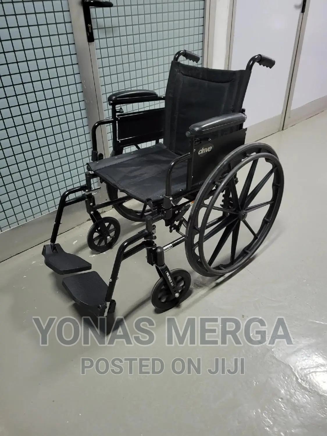Medical Wheelchair /Hospital Wheelchair/Drive Wheelchair/