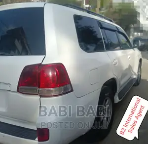 Toyota Land Cruiser 2008 White