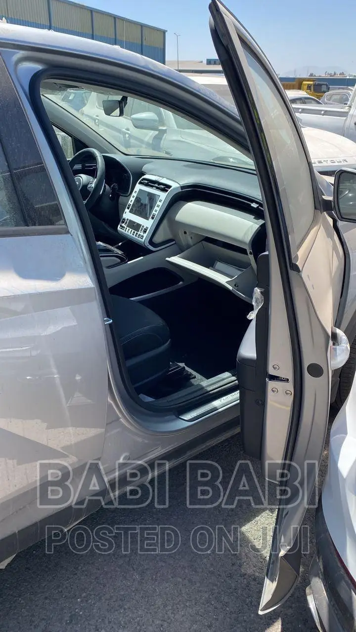 New Hyundai Tucson 2022 Silver