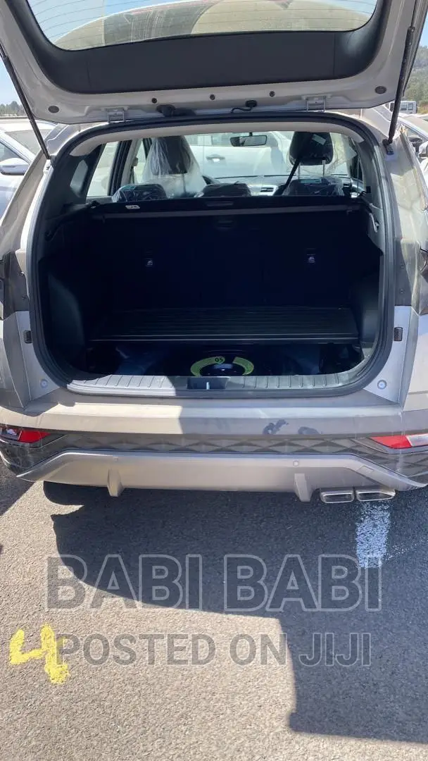 New Hyundai Tucson 2022 Silver