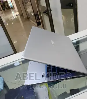 New Laptop Acer Swift 1 4GB Intel Core 2 Quad SSD 128GB