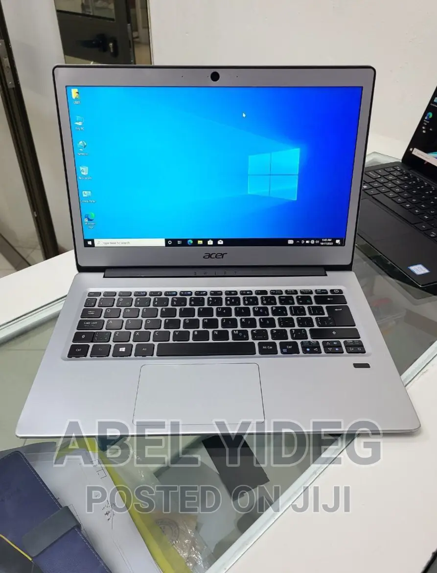 New Laptop Acer Swift 1 4GB Intel Core 2 Quad SSD 128GB