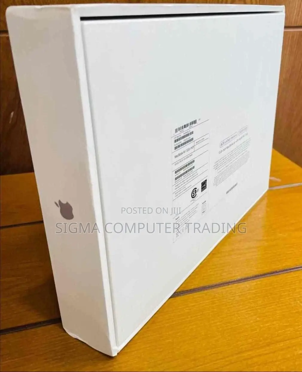 New Laptop Apple MacBook Air 2022 M2 8GB Apple M2 Ultra SSD 256GB