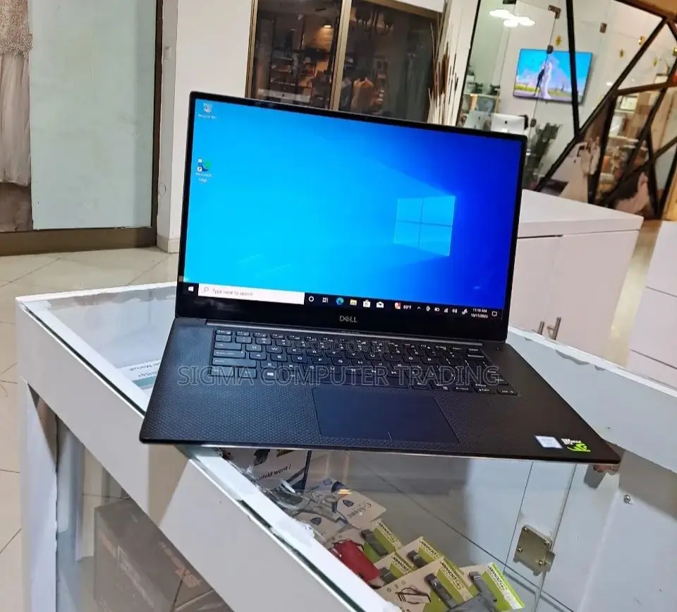 New Laptop Dell Precision 5530 16GB Intel Core I7 SSD 512GB