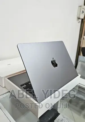 New Laptop Apple MacBook Air 2023 M2 8GB Apple M2 SSD 256GB