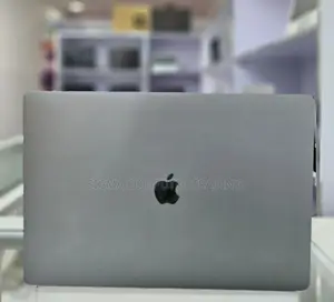 New Laptop Apple MacBook Pro 2019 16GB Intel Core I7 SSD 512GB