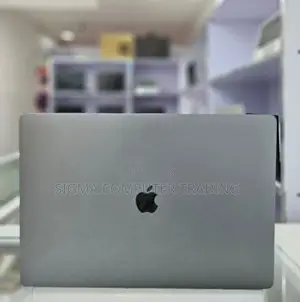 New Laptop Apple MacBook Pro 2019 16GB Intel Core I7 SSD 512GB
