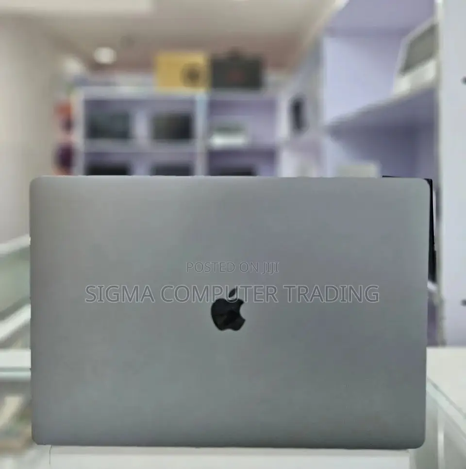 New Laptop Apple MacBook Pro 2019 16GB Intel Core I7 SSD 512GB