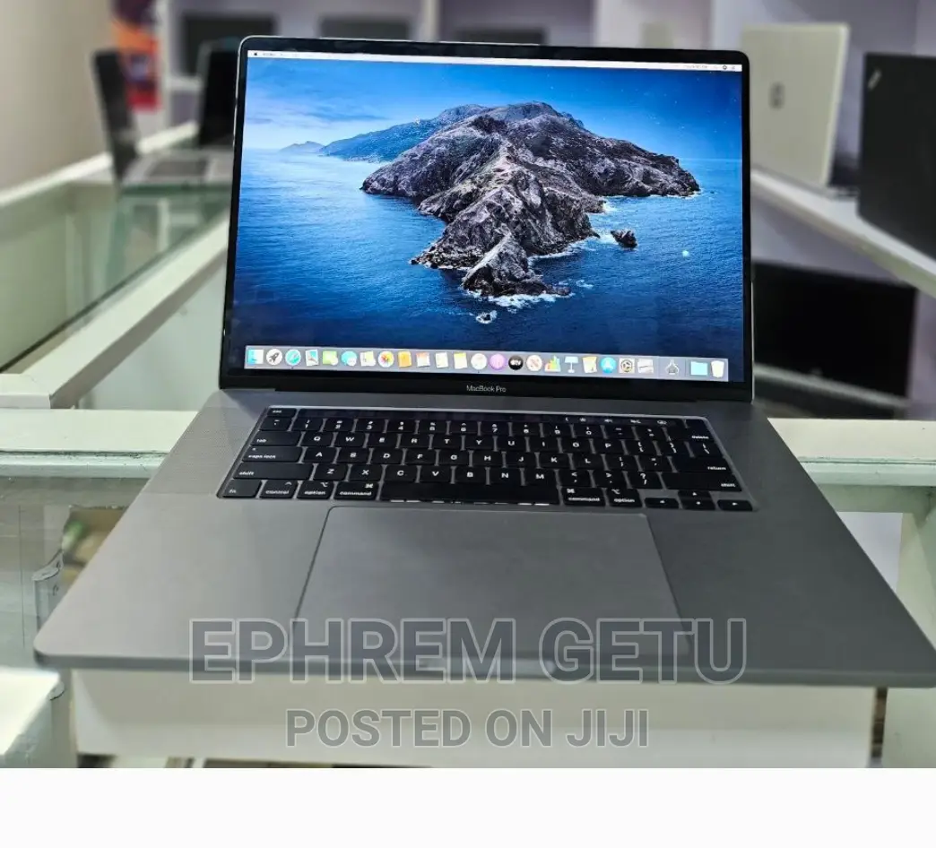 New Laptop Apple MacBook Pro 2019 16GB Intel Core I7 SSD 512GB