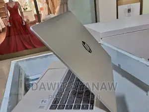 New Laptop HP 8GB Intel Core I7 SSD 512GB