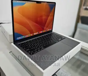 Photo - New Laptop Apple MacBook Air 2023 M2 8GB Apple M2 SSD 256GB