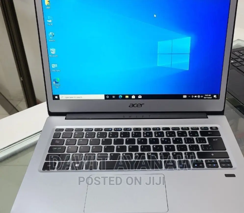 New Laptop Acer Swift 1 4GB Intel Core 2 Quad SSD 128GB