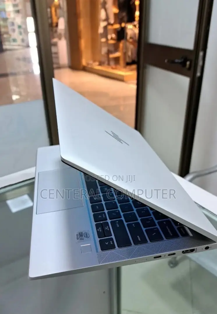 New Laptop HP EliteBook 830 G7 16GB Intel Core I7 SSD 512GB