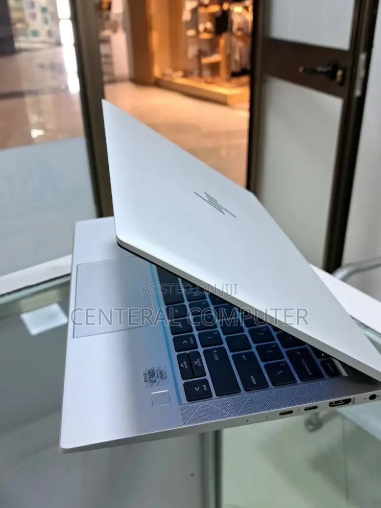 New Laptop HP EliteBook 830 G7 16GB Intel Core I7 SSD 512GB