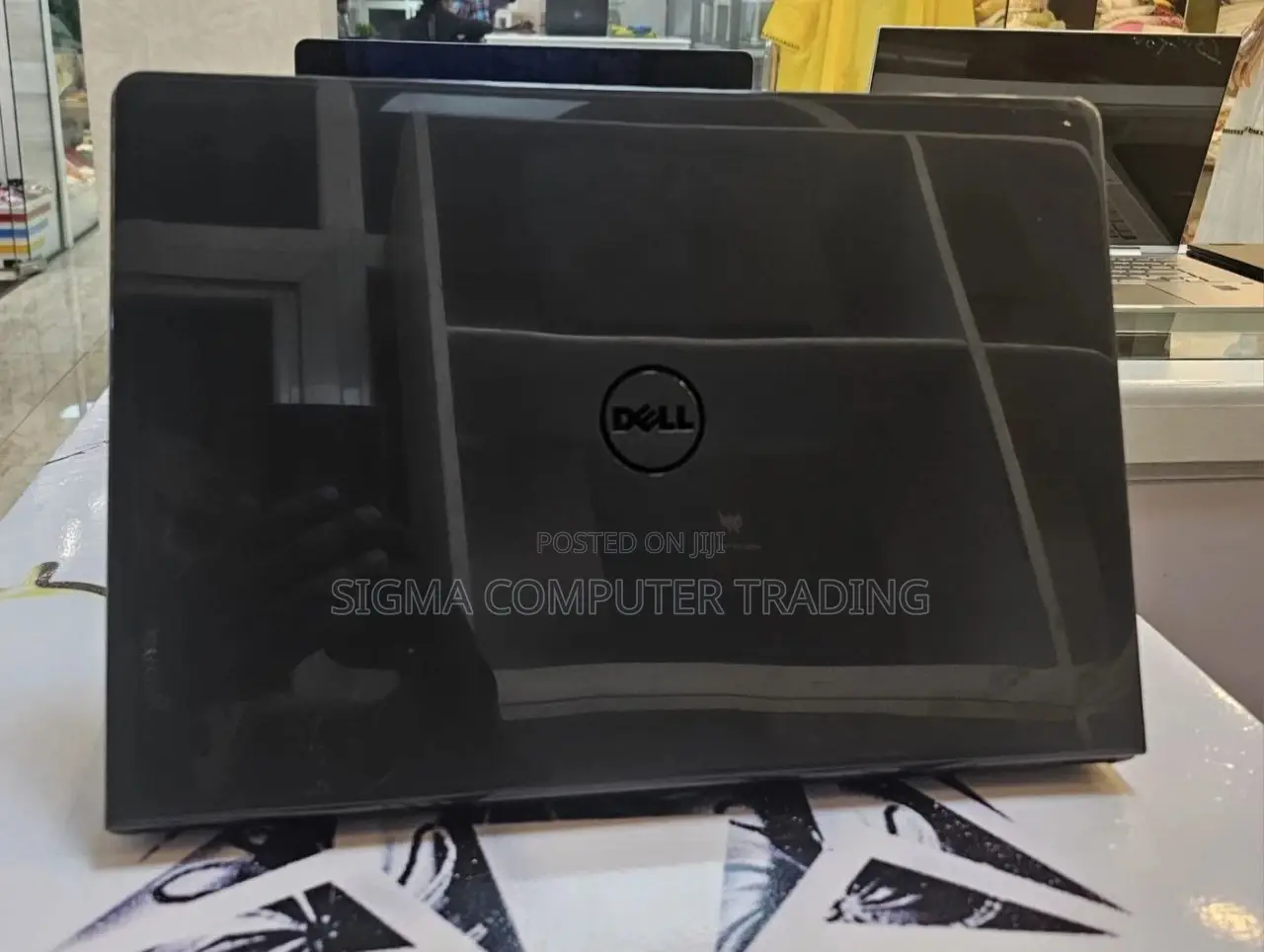 New Laptop Dell Inspiron 15 4GB Intel Core I5 HDD 1T