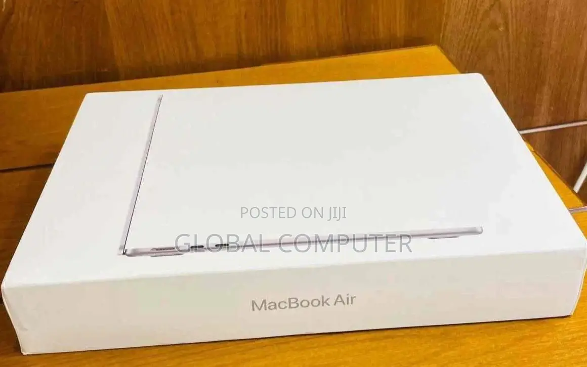 New Laptop Apple MacBook Air 2022 M2 8GB Apple M2 SSD 256GB