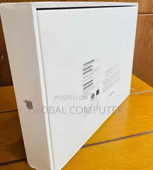 New Laptop Apple MacBook Air 2022 M2 8GB Apple M2 SSD 256GB