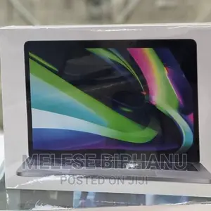 New Laptop Apple MacBook Pro 2022 M2 8GB Intel Core I7 SSD 512GB