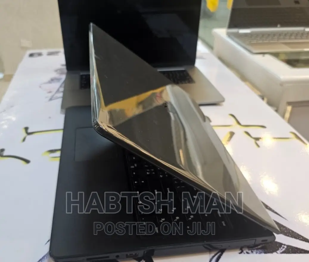 New Laptop Dell Inspiron 15 4GB Intel Core I5 HDD 1T