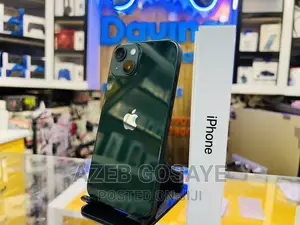 New Apple iPhone 13 128 GB Green