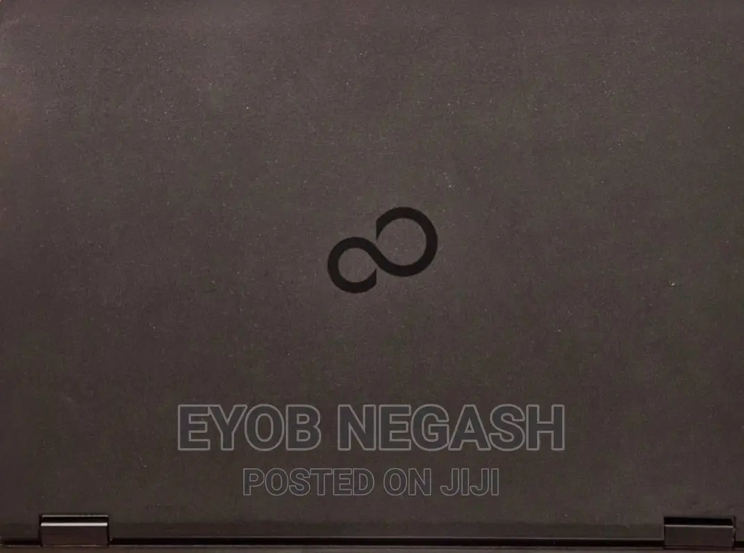 Laptop Fujitsu Lifebook U757 16GB Intel Core I5 SSD 256GB