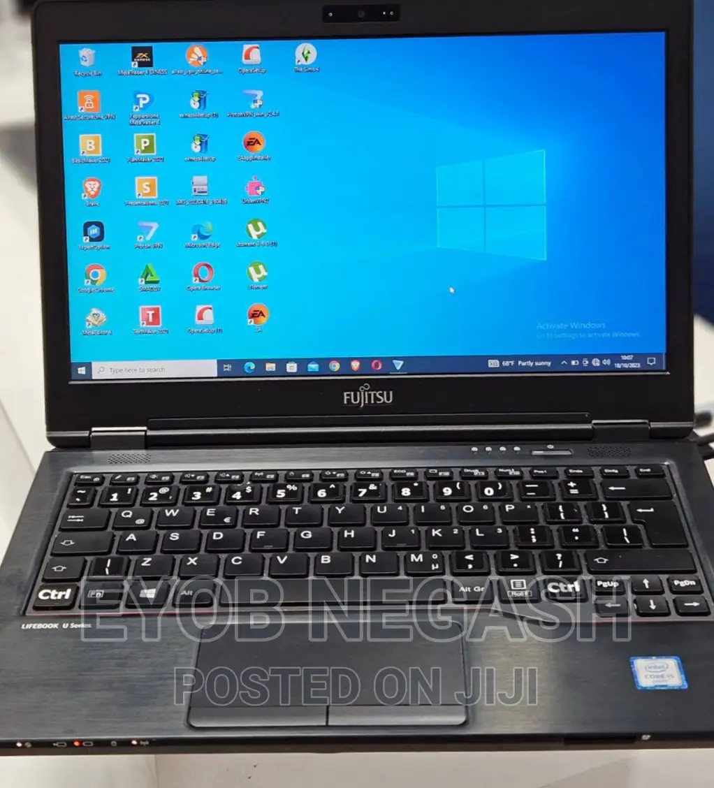Laptop Fujitsu Lifebook U757 16GB Intel Core I5 SSD 256GB