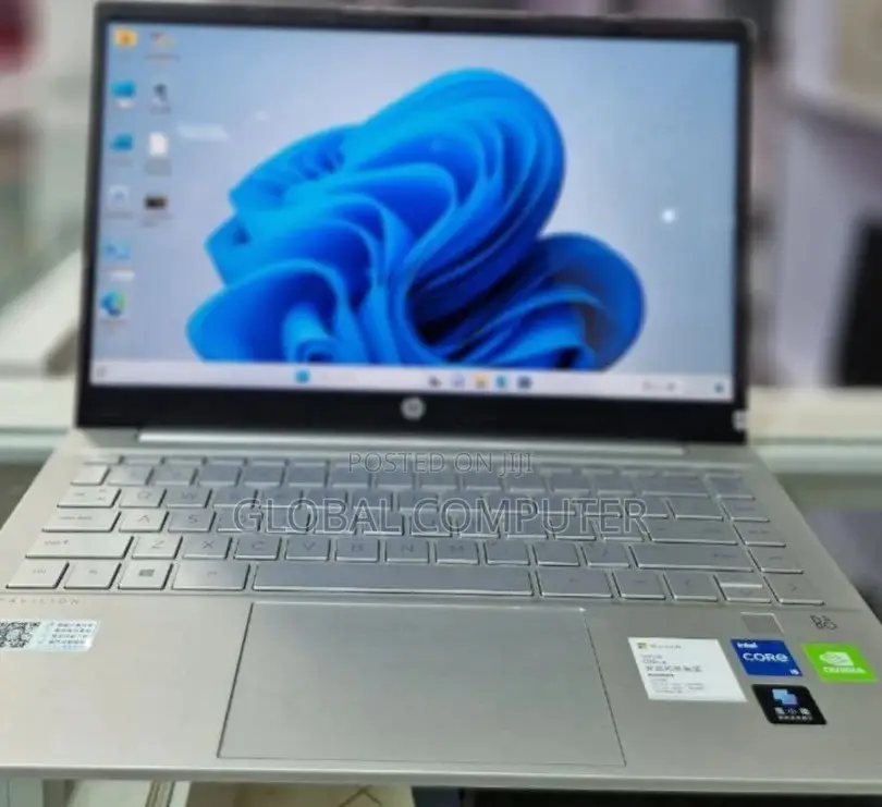 New Laptop HP Pavilion 13 X360 16GB Intel Core I5 SSD 512GB