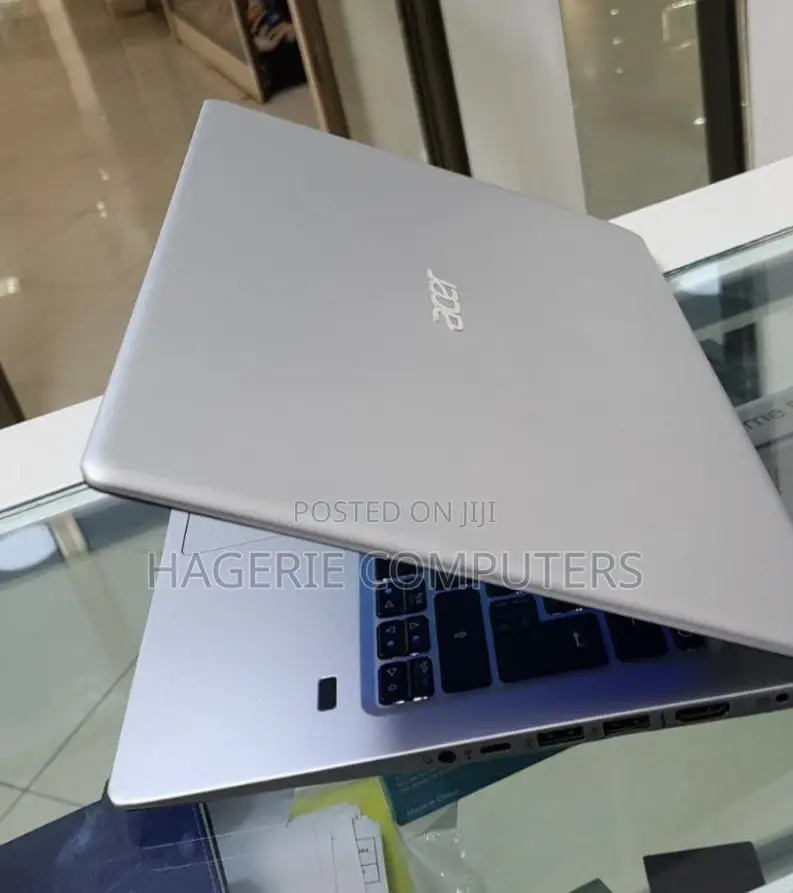 New Laptop Acer Swift 1 4GB Intel Core 2 Quad SSD 128GB