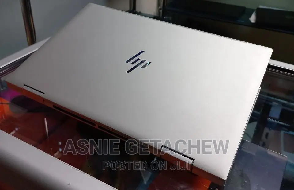 New Laptop HP Envy X360 256GB Intel Core I7 HDD 512GB