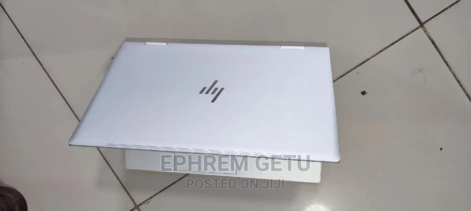 New Laptop HP Envy X360 8GB Intel Core I5 SSD 512GB
