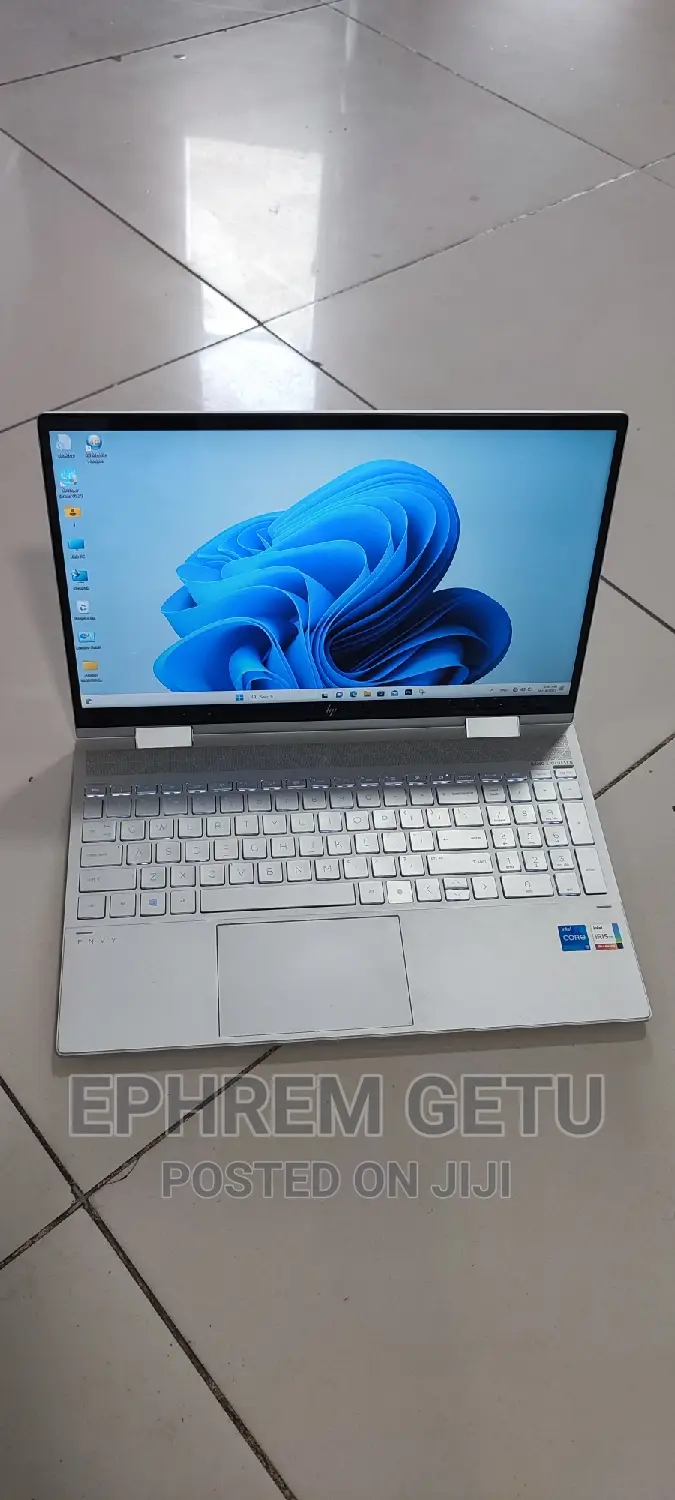 New Laptop HP Envy X360 8GB Intel Core I5 SSD 512GB