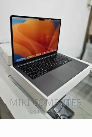New Laptop Apple MacBook Air 2023 M2 8GB Intel SSD 256GB