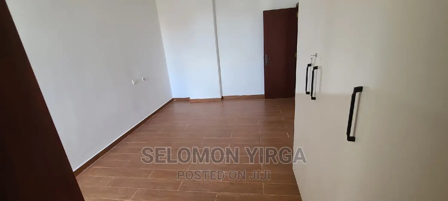 2bdrm Apartment in አድስ አበባ, Bole for rent