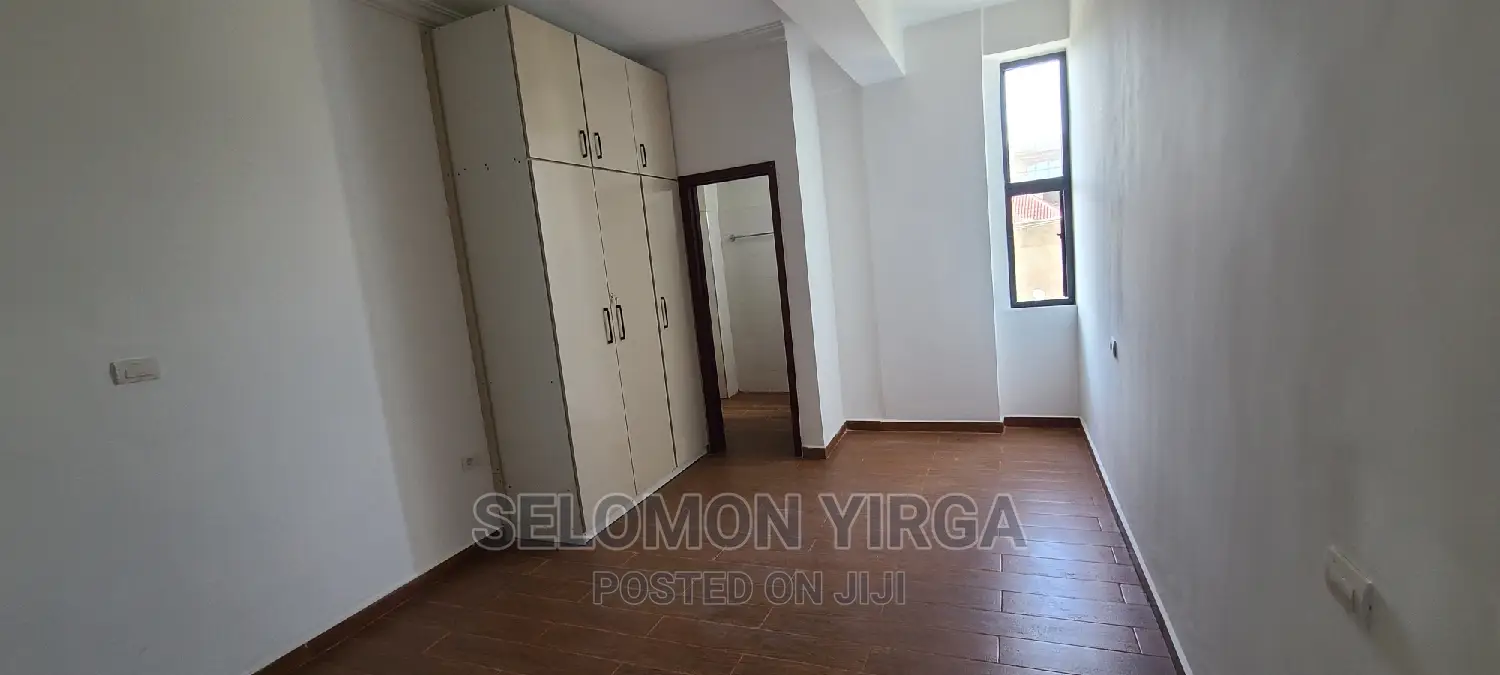 2bdrm Apartment in አድስ አበባ, Bole for rent