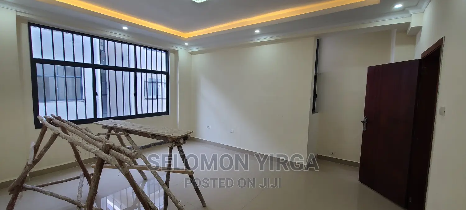 2bdrm Apartment in አድስ አበባ, Bole for rent