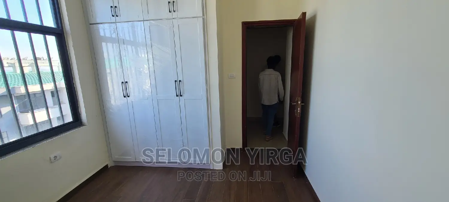 2bdrm Apartment in አድስ አበባ, Bole for rent