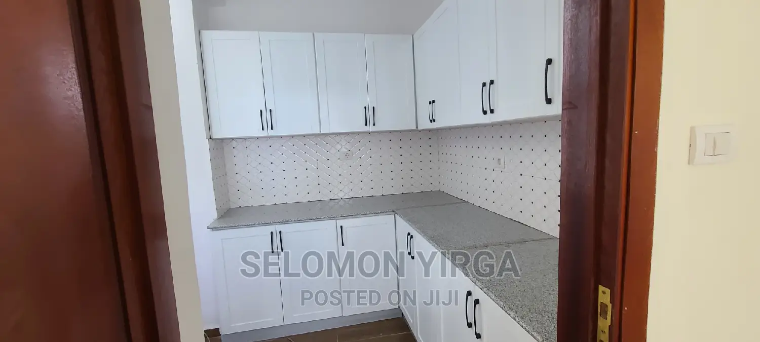 2bdrm Apartment in አድስ አበባ, Bole for rent