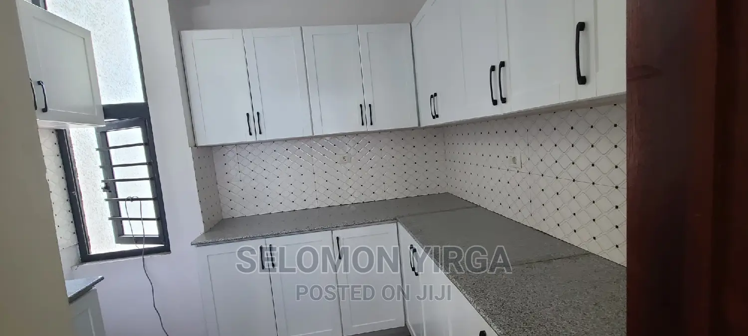 2bdrm Apartment in አድስ አበባ, Bole for rent