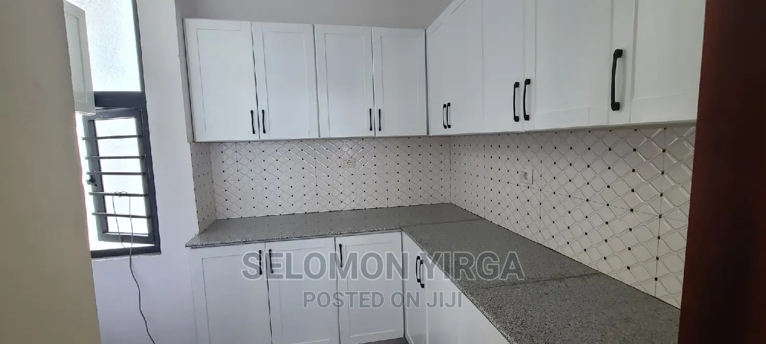 2bdrm Apartment in አድስ አበባ, Bole for rent