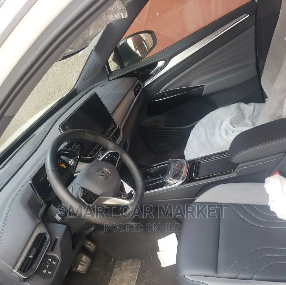 New Volkswagen ID.4 2023 White