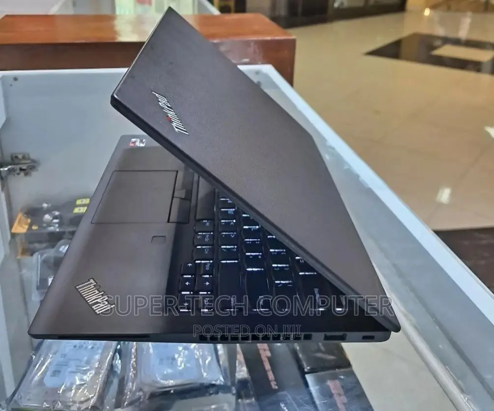 New Laptop Lenovo ThinkPad T14 32GB AMD Ryzen 7 SSD 512GB