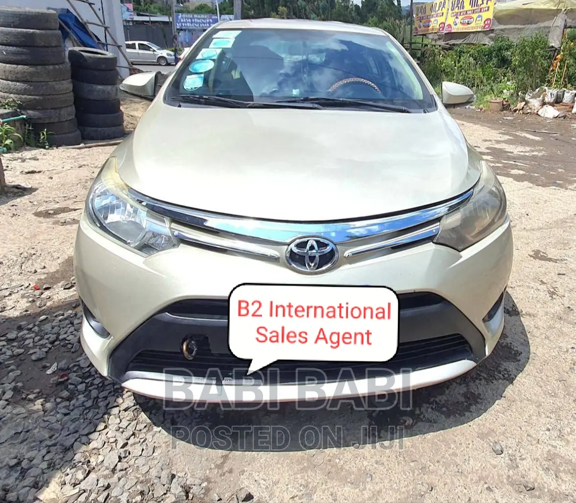 Toyota Yaris 2016 Beige