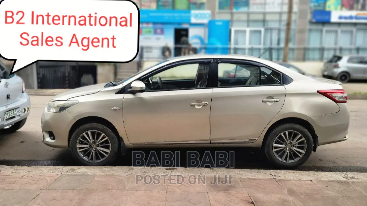 Toyota Yaris 2016 Beige