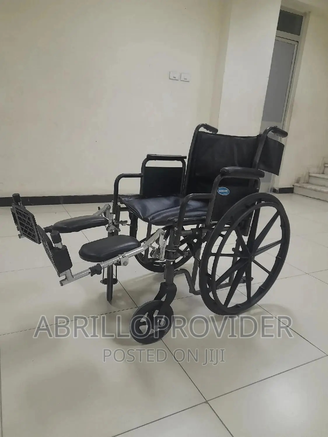 High Leg Wheelchair/ BLACK USED WHEELCHAIR