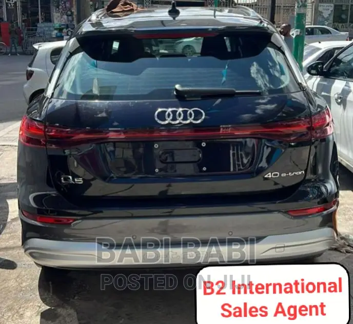 New Audi Q5 2023 Matt Black