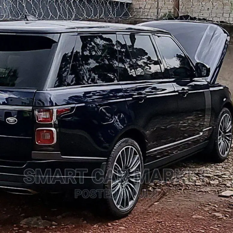 Land Rover Range Rover 2021 Blue