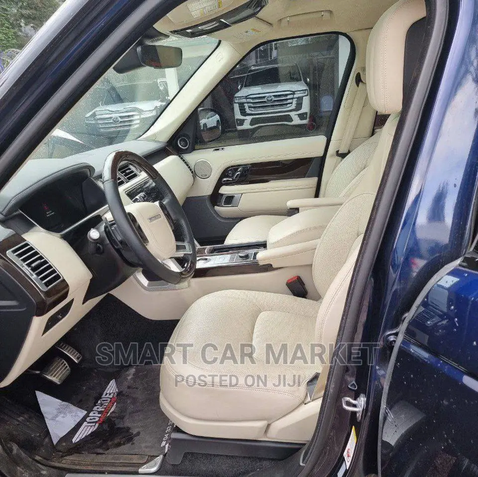 Land Rover Range Rover 2021 Blue