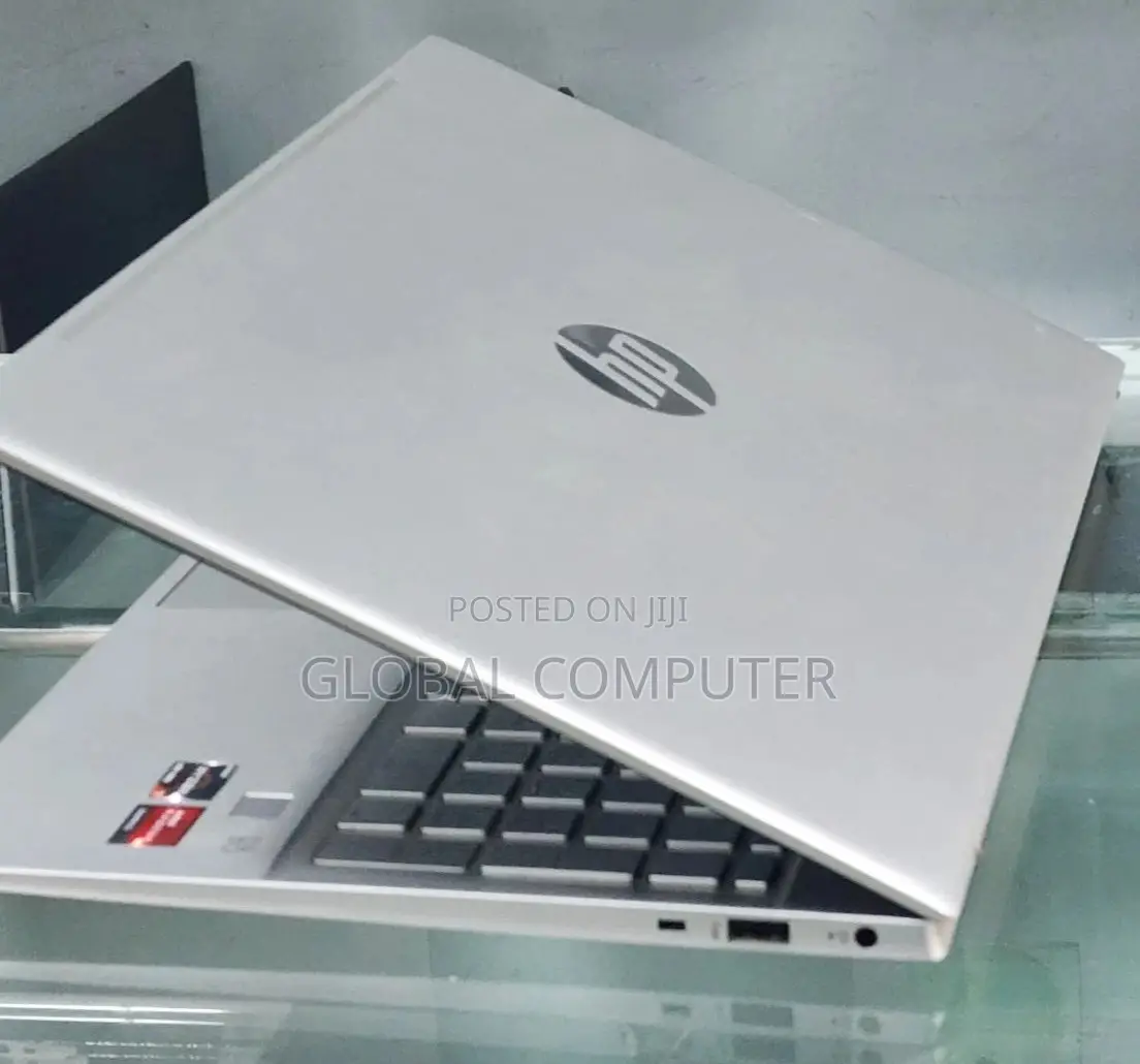 New Laptop HP Pavilion 15-eh0050wm 16GB AMD Ryzen 7 SSD 512GB