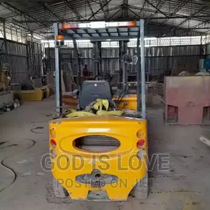 የሚሸጥ ክሬን Crane